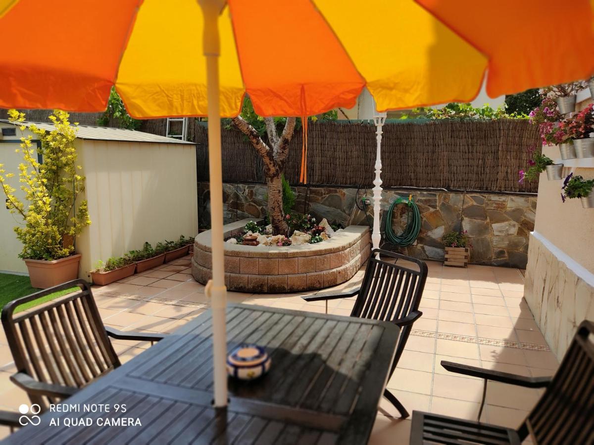 Estudio De 30 M² En Barberá Del Vallés, Con 1 Baño Privado. * Barberá del Vallés
